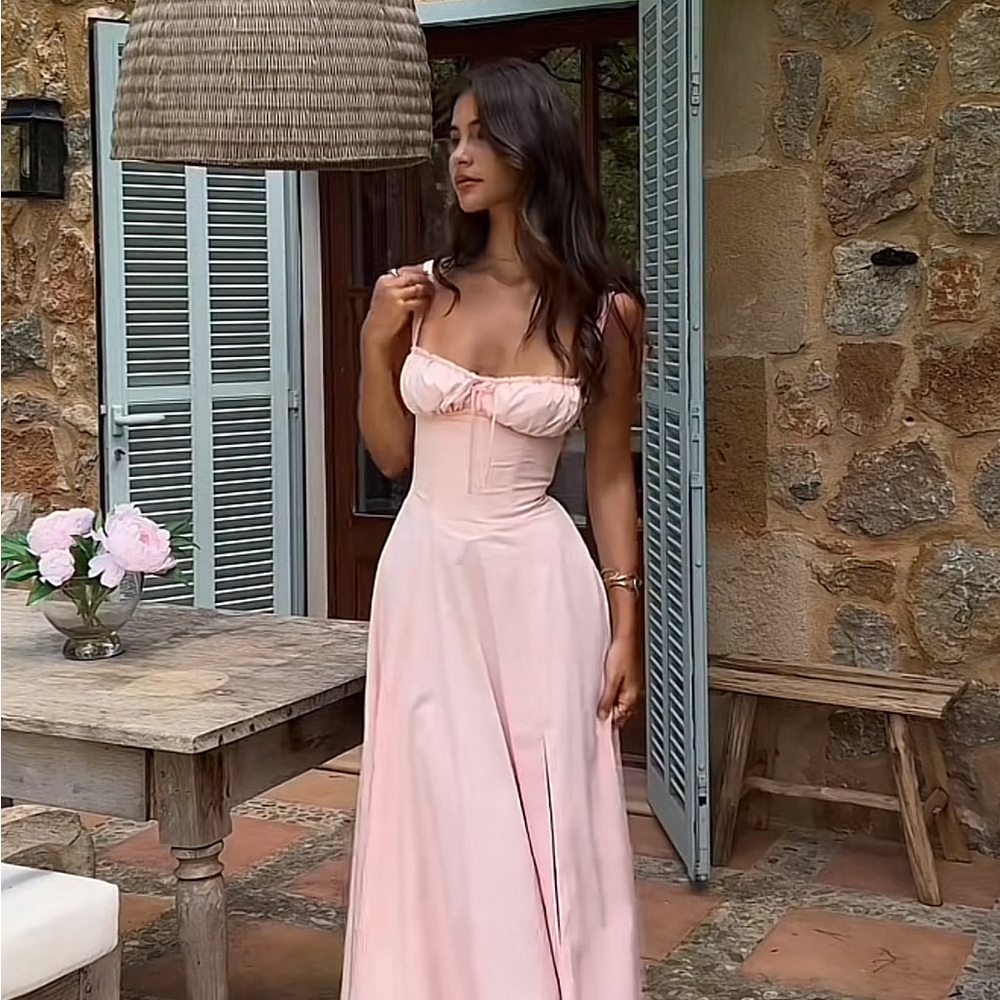 House of CB Carmen dress lookalike: midi sleeveless Barbie pink dress with slit